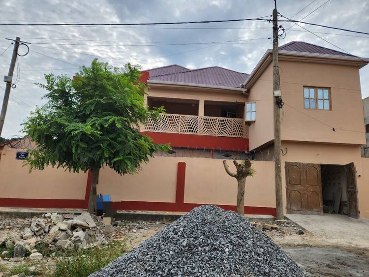 Appartement 3 chambres à louer à Agbalépédo (Lomé)