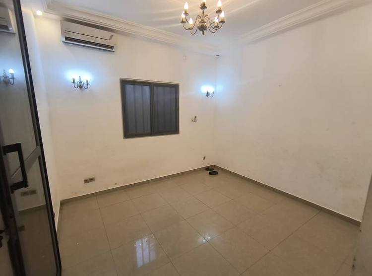 UNFURNISHED VILLA