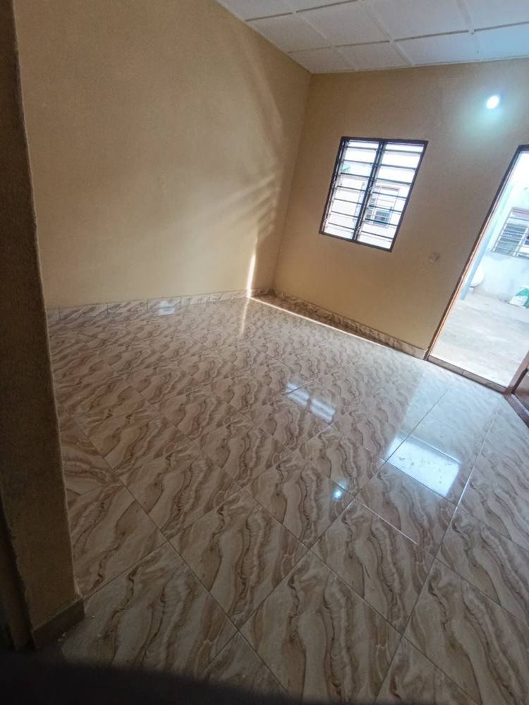 TERRAIN EN VENTE À NYÉKONAKPOÈ