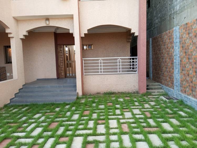 Unfurnished Villa